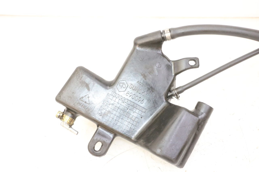 photo de OIL TANK PIAGGIO NEW TYPHOON 50 (2010 - 2017) - Surface and material condition