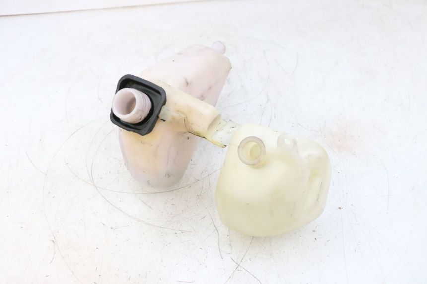 photo de OIL TANK HONDA NSR R 125 (1994 - 2003) - Technical close-up