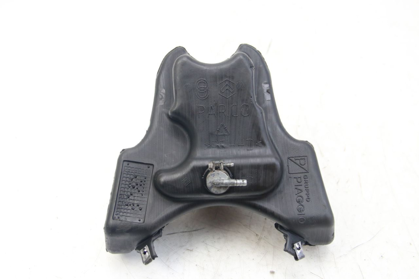 photo de OIL TANK GILERA RUNNER SP 50 (2009 - 2017) - Zoom on usage condition