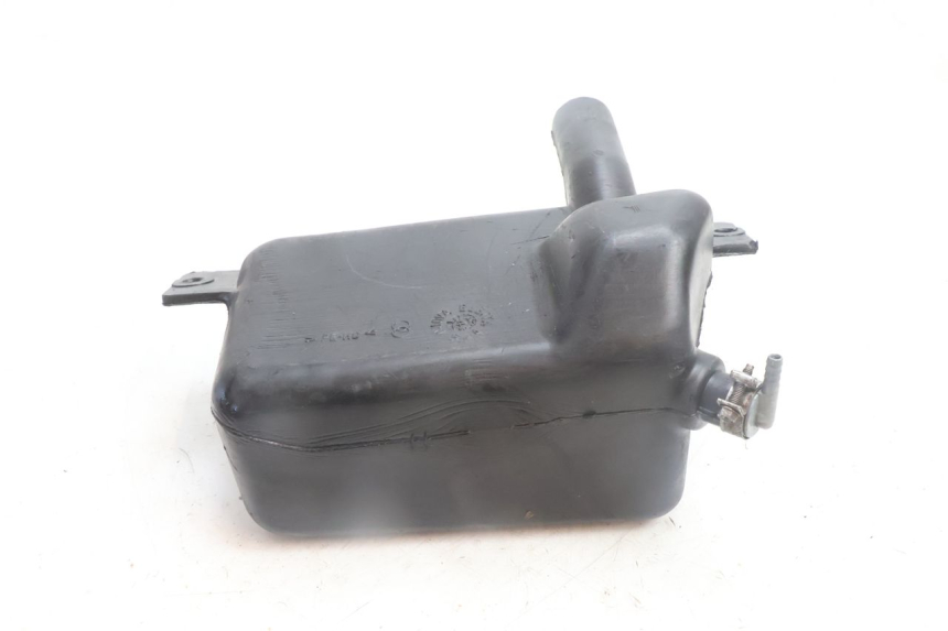 photo de OIL TANK GILERA RUNNER SP 50 (2002 - 2004) - Alternative perspective