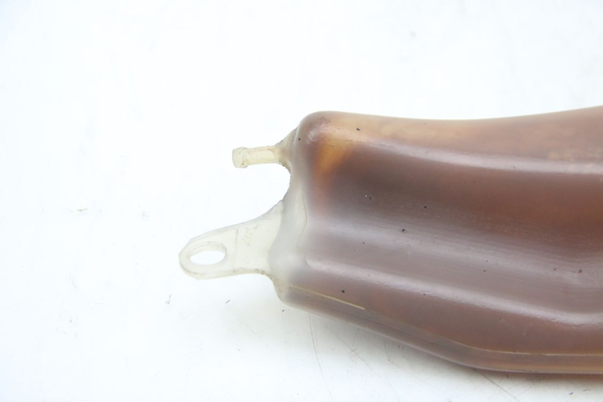 photo de OIL TANK SUZUKI SIXTEEN 125 (2008 - 2010) - Surface and material condition