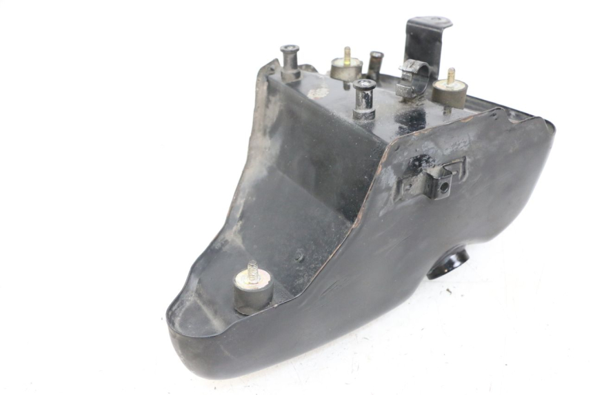 photo de OIL TANK HARLEY DAVIDSON SPORTSTER XL CUSTOM 1200 (2003 - 2004) - Component detail