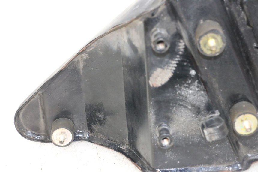 photo de OIL TANK HARLEY DAVIDSON SPORTSTER XL CUSTOM 1200 (2003 - 2004) - Alternative perspective