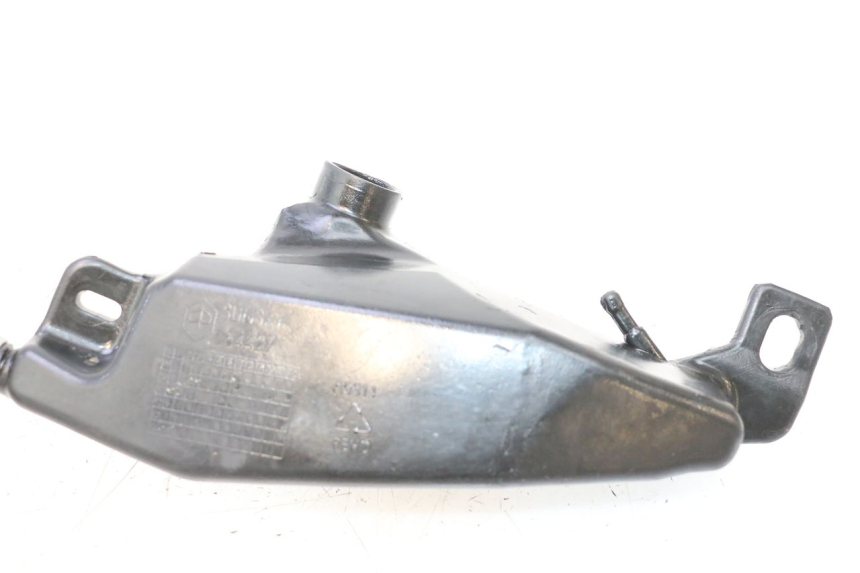 photo de OIL TANK APRILIA SR MOTARD 50 (2012 - 2018) - Zoom on usage condition