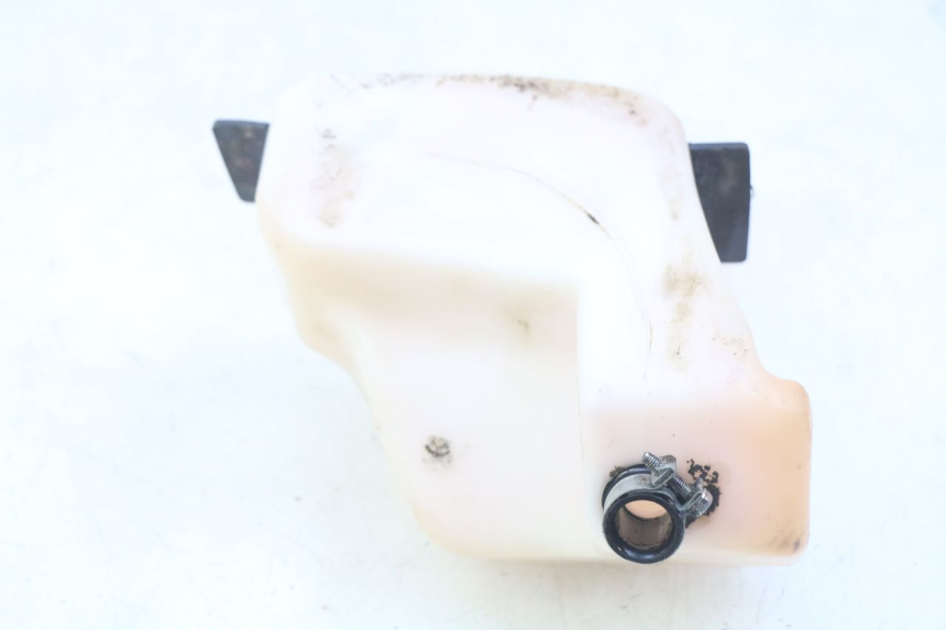 photo de OIL TANK APRILIA SX 50 (2011 - 2017) - Alternative perspective