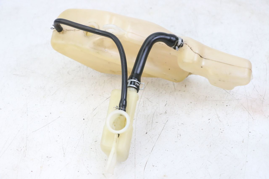 photo de OIL TANK YAMAHA TDR DELTABOX 125 (1997 - 2003) - Technical close-up