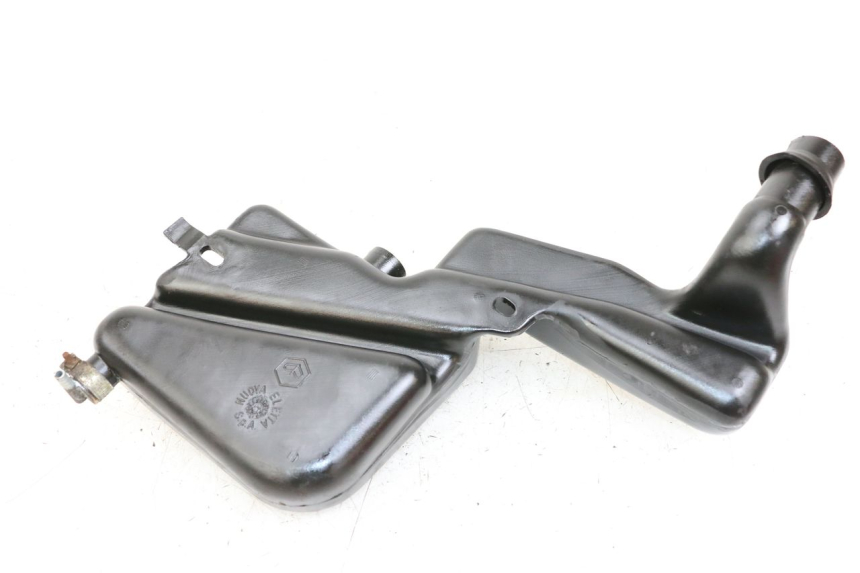 photo de OIL TANK PIAGGIO TYPHOON 50 (2000 - 2009) - Component detail