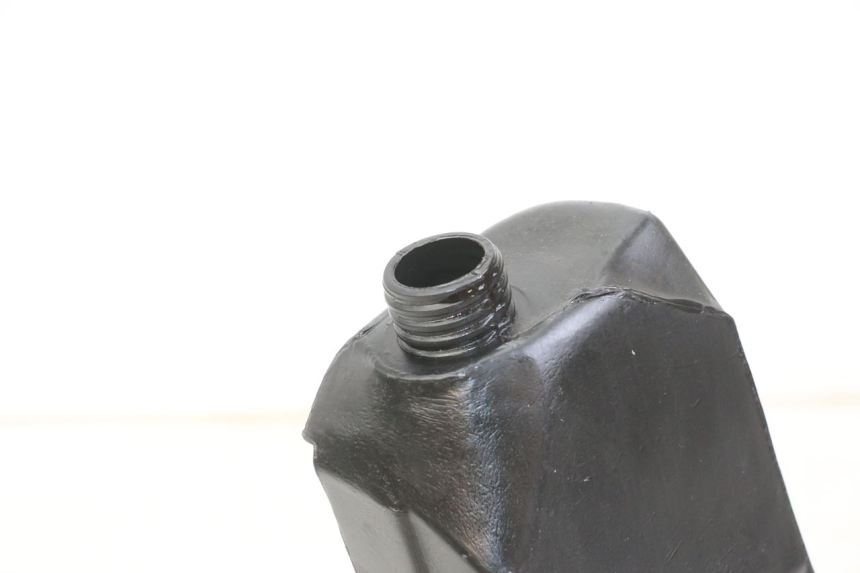 photo de OIL TANK VENT DERAPAGE 50 (2018 - 2023) - Technical close-up