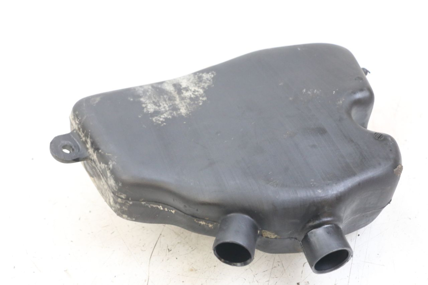 photo de OIL TANK PEUGEOT XP6 50 (1997 - 2003) - Zoom on usage condition