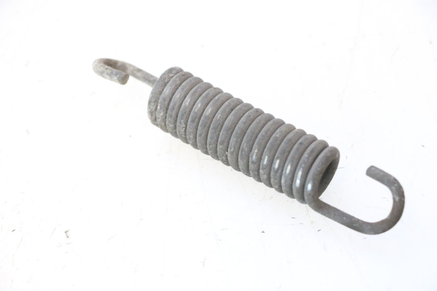 photo de CENTER STAND SPRING PEUGEOT CITYSTAR 125 (2011 - 2017) - Zoom on usage condition