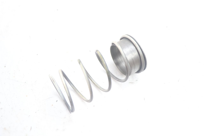 photo de CLUTCH SPRING PIAGGIO LIBERTY 50 (1998 - 2003) - Zoom on usage condition