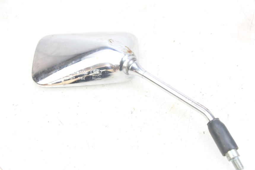 photo de RIGHT MIRROR HONDA CA REBEL 125 (1995 - 2001) - Surface and material condition
