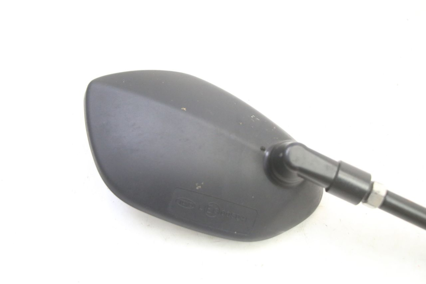 photo de RIGHT MIRROR SUZUKI GSR 750 (2011 - 2017) - Fixing points details