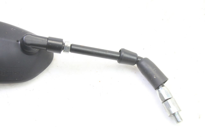 photo de RIGHT MIRROR SUZUKI GSR 750 (2011 - 2017) - Surface and material condition