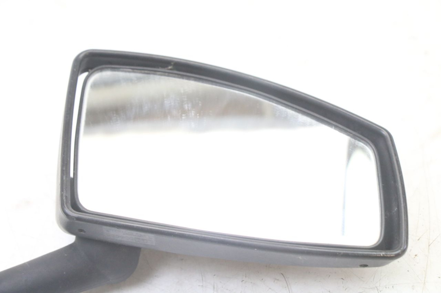 photo de RIGHT MIRROR PEUGEOT SATELIS COMPRESSOR K15 125 (2006 - 2009) - Zoom on usage condition