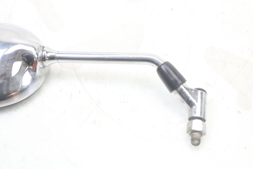 photo de RIGHT MIRROR PIAGGIO BEVERLY 125 (1998 - 2005) - Surface and material condition