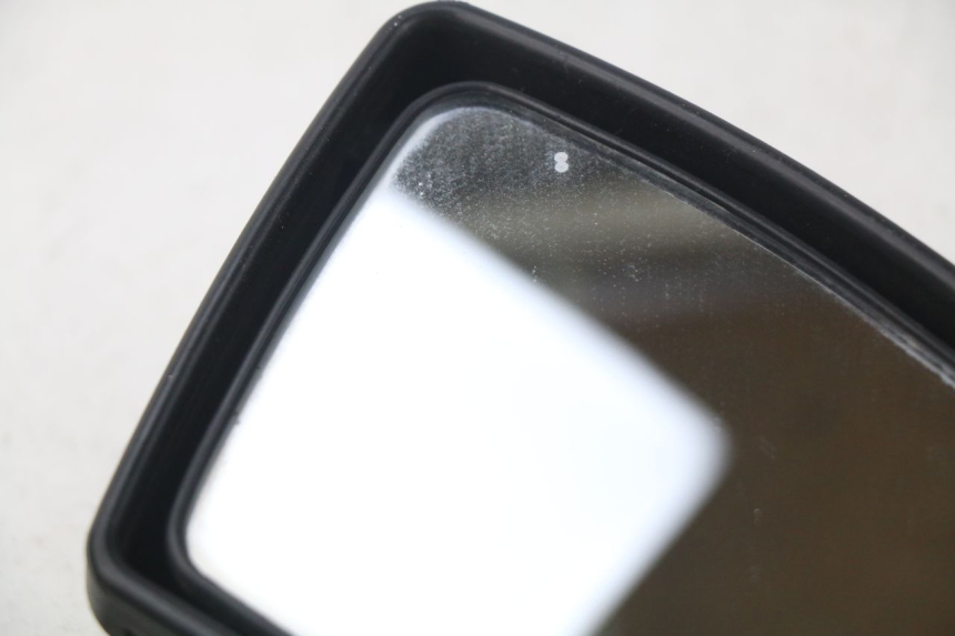 photo de RIGHT MIRROR PEUGEOT SATELIS 300 (2012 - 2015) - Alternative perspective