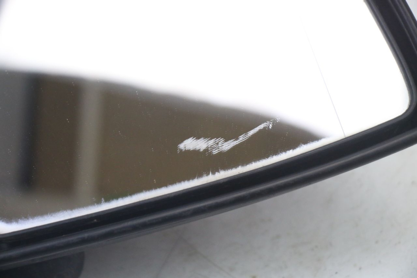 photo de RIGHT MIRROR PEUGEOT SATELIS 125 (2013 - 2018) - Technical close-up
