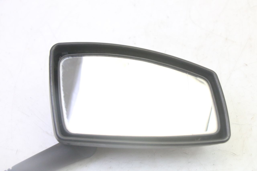 photo de RIGHT MIRROR PEUGEOT SATELIS 125 (2006 - 2009) - Alternative perspective