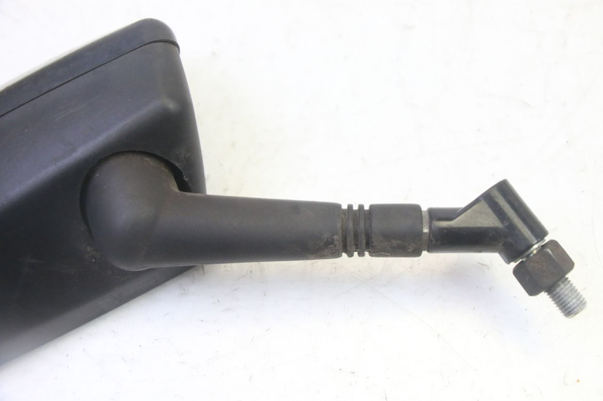 photo de RIGHT MIRROR PEUGEOT SATELIS 125 (2006 - 2009) - Surface and material condition