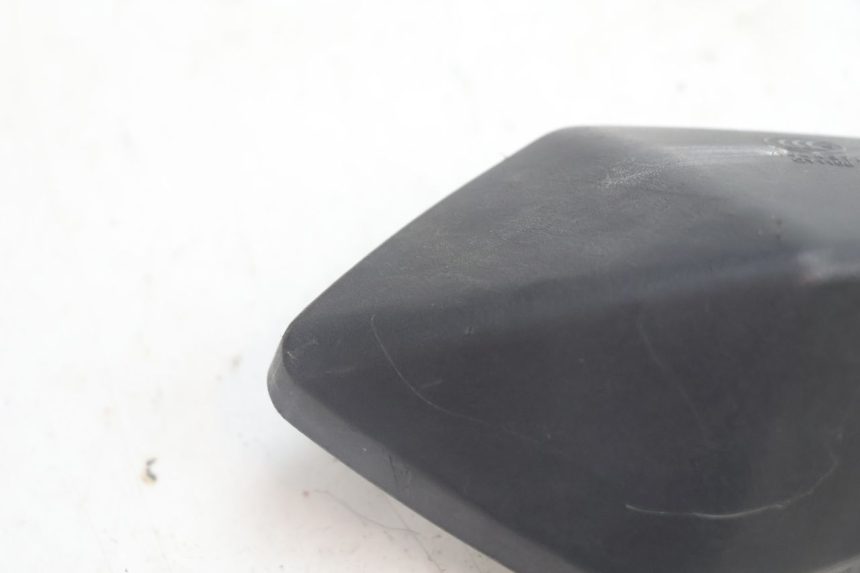 photo de RIGHT MIRROR MASH SEVENTY FIVE 125 (2013 - 2021) - Surface and material condition