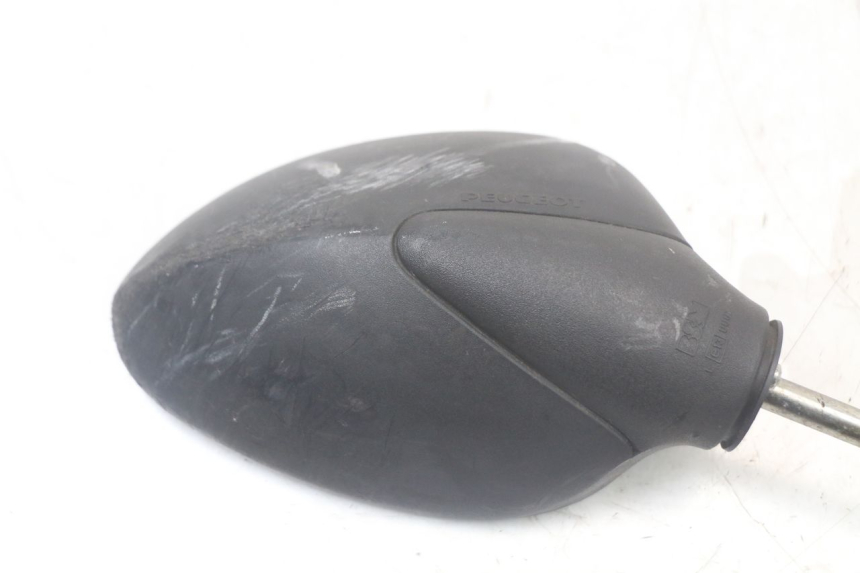 photo de RIGHT MIRROR PEUGEOT SPEEDFIGHT 100 (1997 - 2007) - Surface and material condition