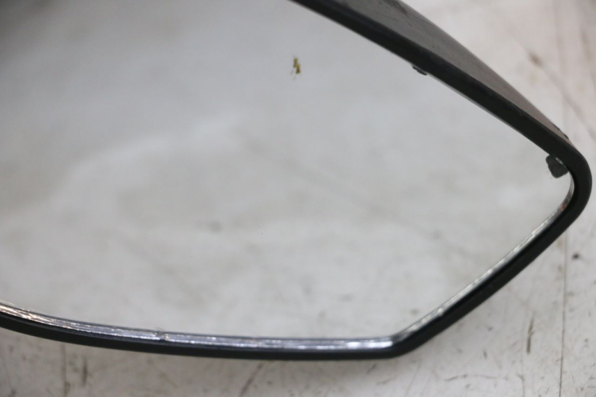 photo de RIGHT MIRROR PEUGEOT STREETZONE I 2T 50 (2018 - 2020) - Zoom on usage condition