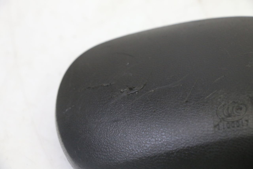 photo de RIGHT MIRROR PEUGEOT TWEET 4T 50 (2018 - 2022) - Surface and material condition