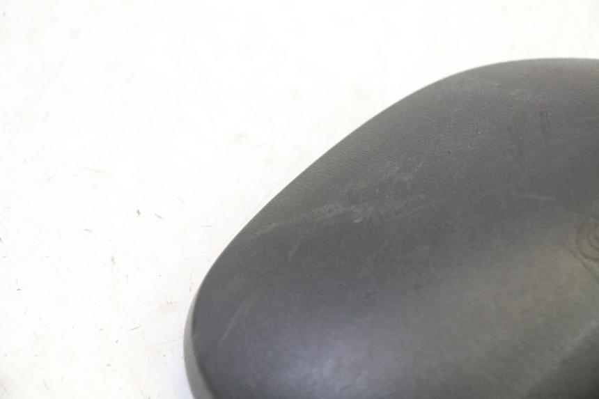 photo de RIGHT MIRROR PEUGEOT TWEET PRO EFI 4T 50 (2021 - 2022) - Surface and material condition