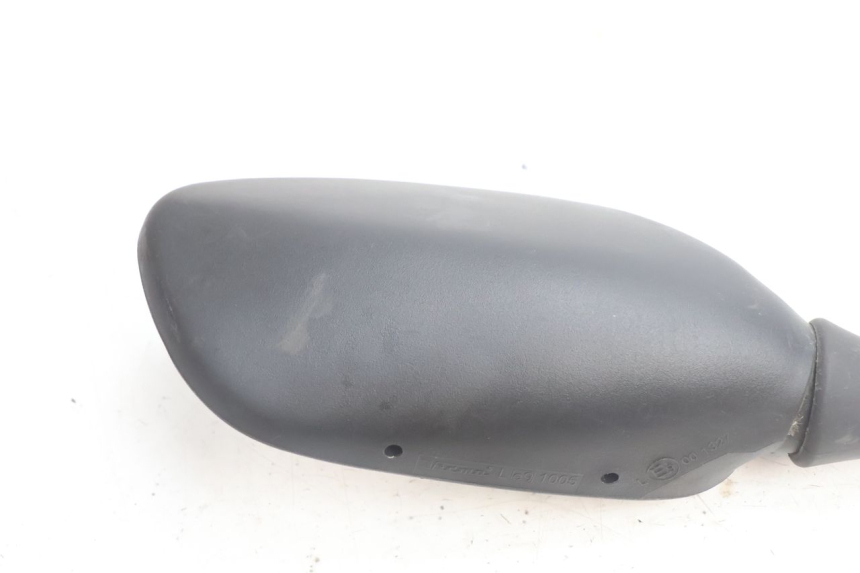 photo de RIGHT MIRROR YAMAHA X-MAX XMAX 125 (2010 - 2013) - Fixing points details
