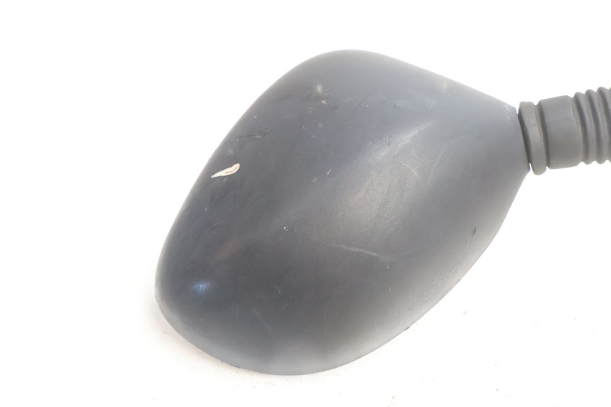 photo de RIGHT MIRROR PIAGGIO X9 AMALFI 180 (2000 - 2003) - High-resolution close-up