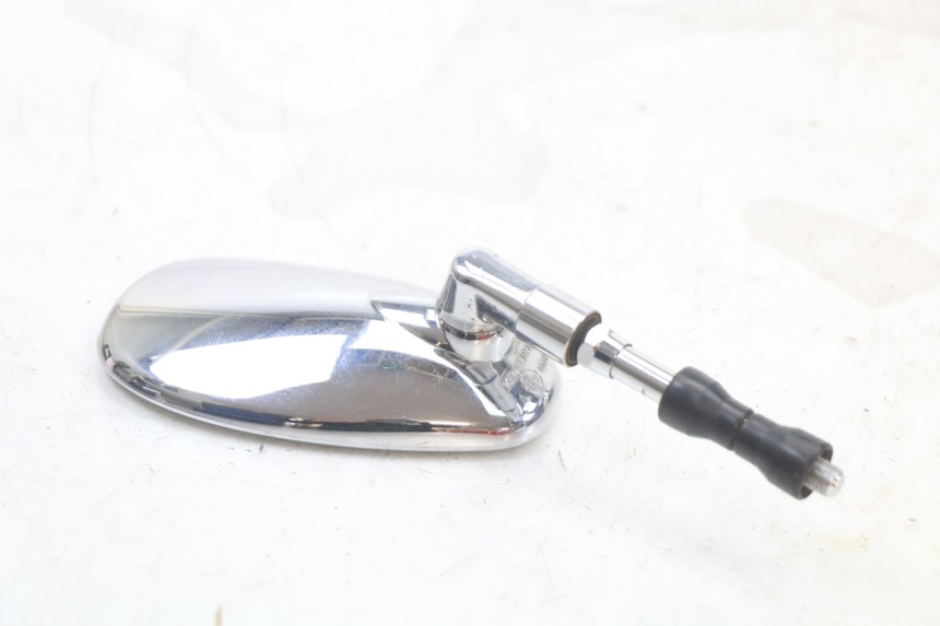 photo de RIGHT MIRROR YAMAHA XVS DRAG STAR DRAGSTAR 650 (1997 - 2007) - Technical close-up
