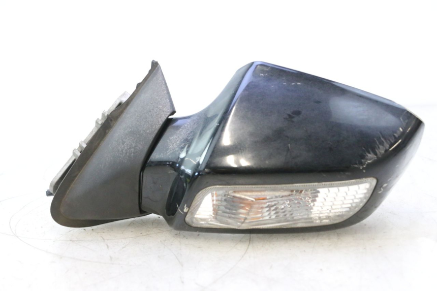 photo de LEFT MIRROR SUZUKI BURGMAN EXECUTIVE ABS 650 (2006 - 2012) - Zoom on usage condition