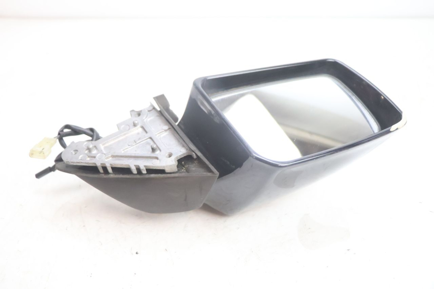 photo de LEFT MIRROR SUZUKI BURGMAN EXECUTIVE ABS 650 (2006 - 2012) - Zoom on usage condition