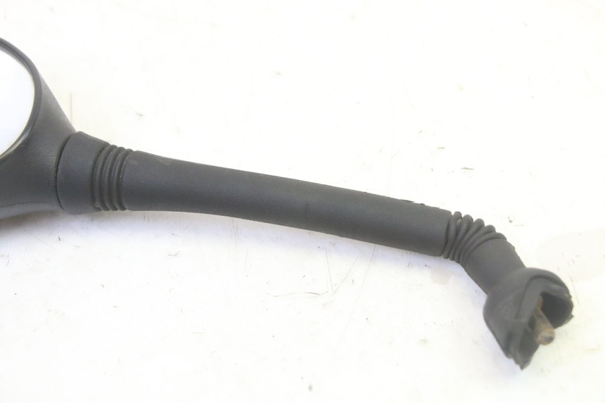 photo de LEFT MIRROR YAMAHA CYGNUS X INJECTION 125 (2007 - 2013) - Zoom on usage condition