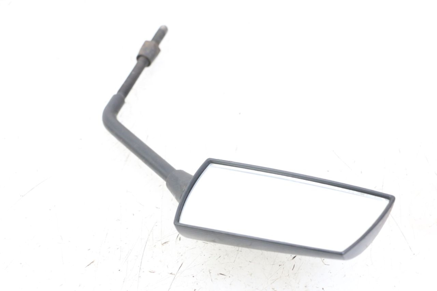 photo de LEFT MIRROR DERBI SENDA R X-TREME 50 (2006 - 2010) - Surface and material condition