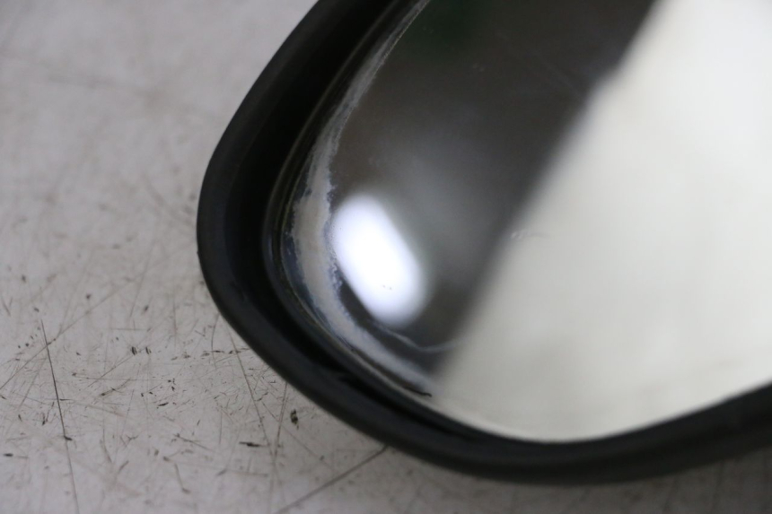 photo de LEFT MIRROR PEUGEOT ELYSTAR 125 (2002 - 2007) - Fixing points details