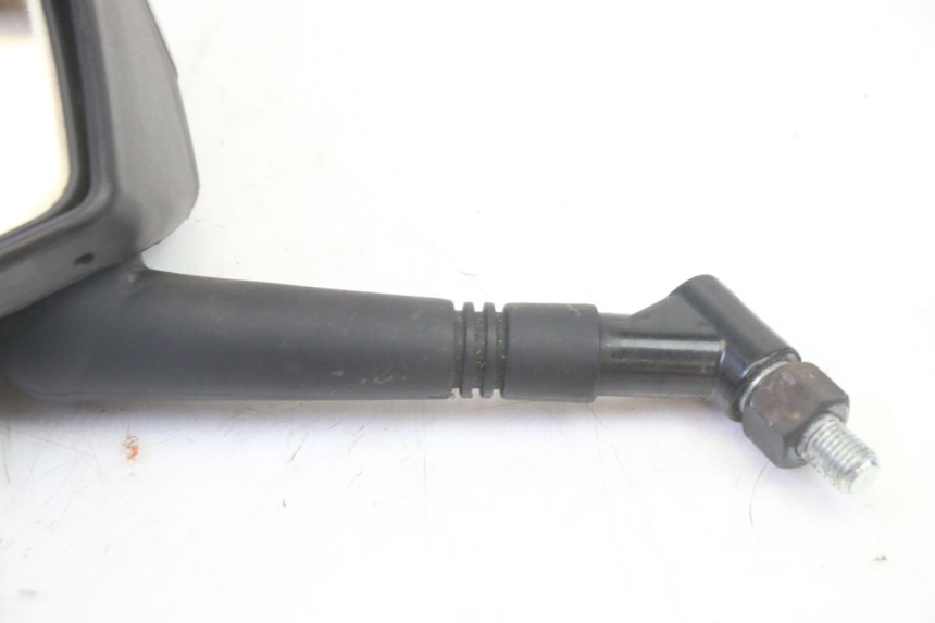 photo de LEFT MIRROR PEUGEOT SATELIS 125 (2006 - 2009) - Zoom on usage condition