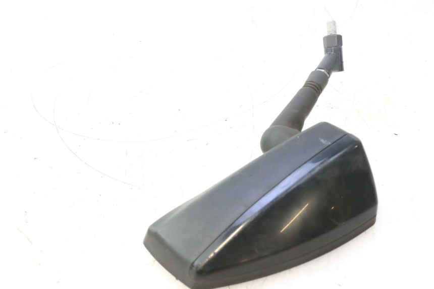 photo de LEFT MIRROR PEUGEOT SATELIS 125 (2006 - 2009) - Surface and material condition
