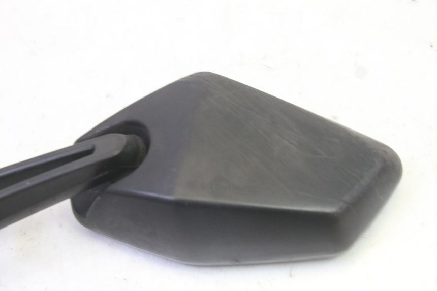 photo de LEFT MIRROR APRILIA SR R 2T LC 50 (2018 - 2021) - Surface and material condition