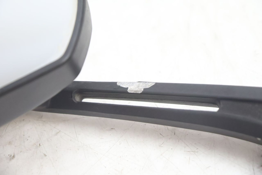 photo de LEFT MIRROR PEUGEOT STREETZONE NAKED 2T 50 (2014 - 2018) - Alternative perspective
