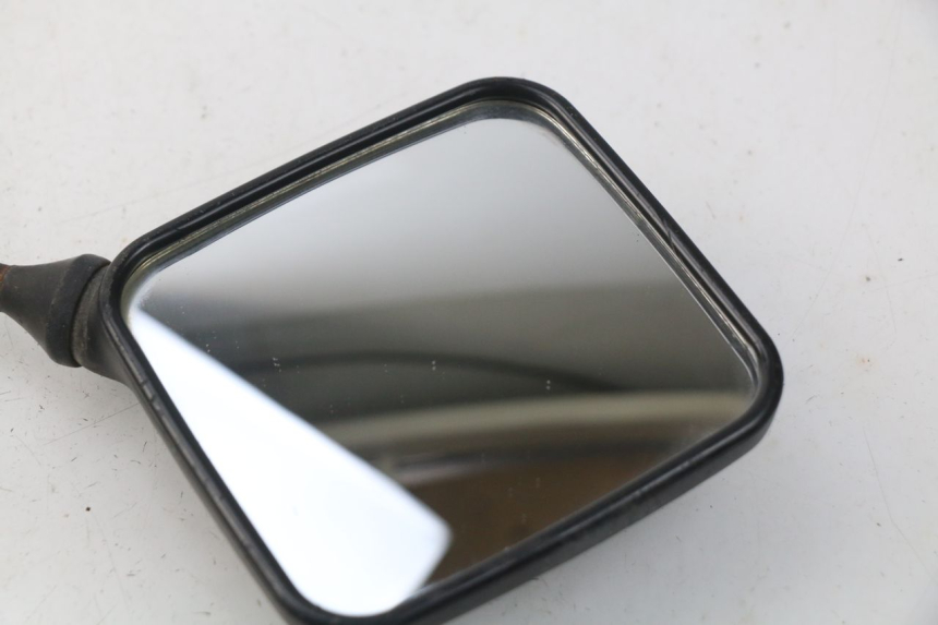 photo de LEFT MIRROR SUZUKI UC EPICURO 125 (1999 - 2003) - Component detail