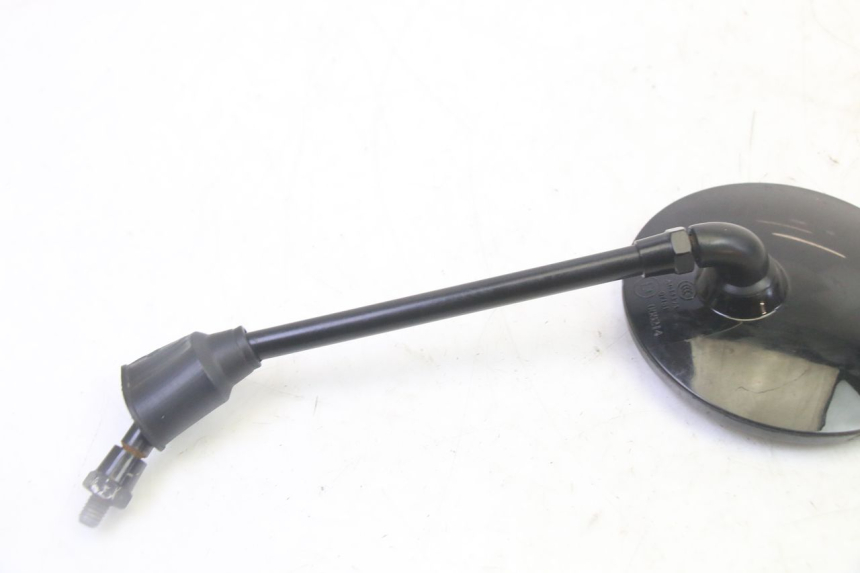 photo de LEFT MIRROR GTS VICI 4T 50 (2020 - 2025) - Surface and material condition