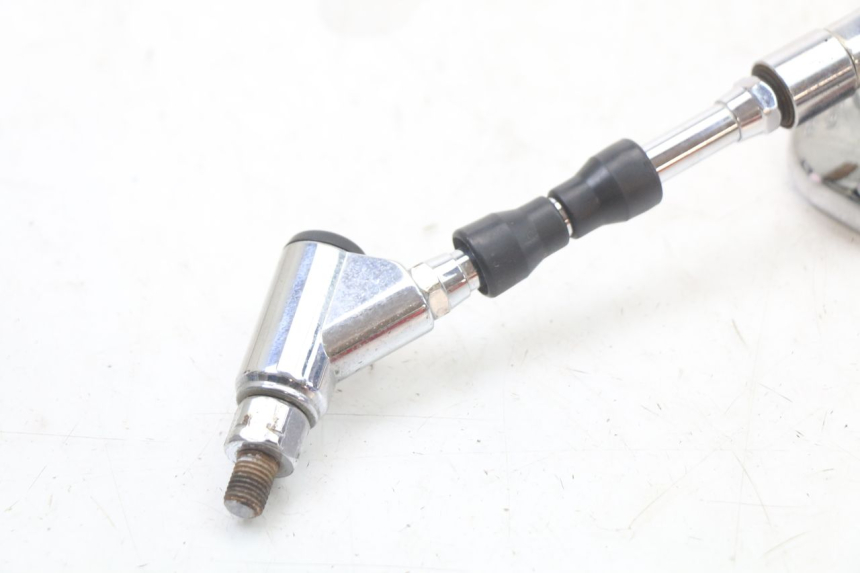 photo de LEFT MIRROR YAMAHA XVS DRAG STAR DRAGSTAR 650 (1997 - 2007) - Surface and material condition