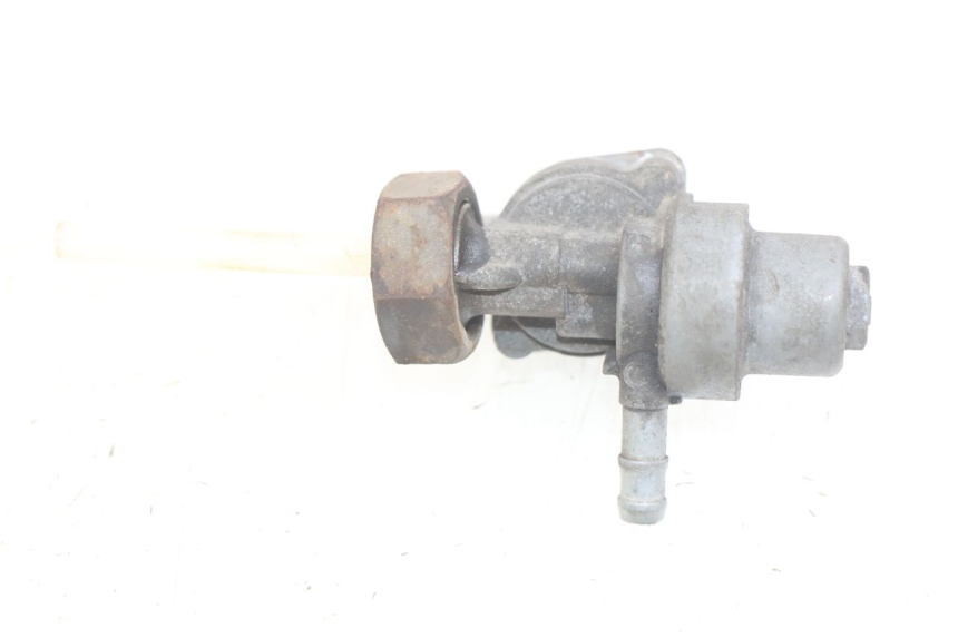 photo de FUEL TANK TAP HONDA CM 125 (1983 - 2003) - Alternative perspective