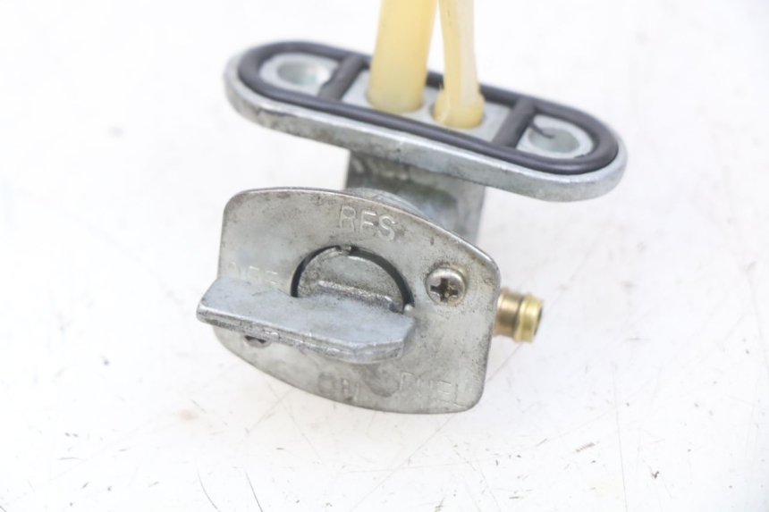 photo de FUEL TANK TAP JIANSHE COYOTE 80 - Fixing points details