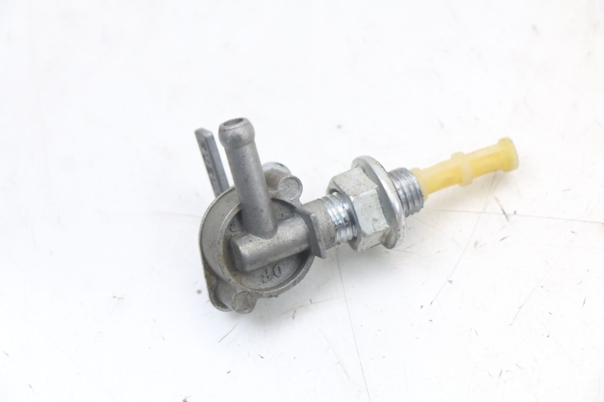 photo de FUEL TANK TAP RSR DIRT BIKE 150 - Alternative perspective