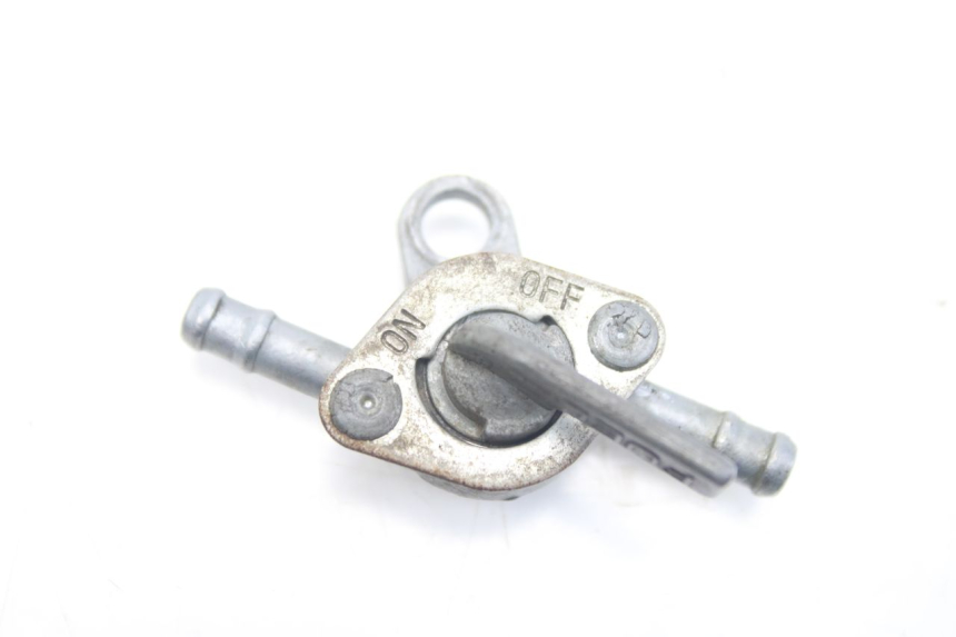 photo de FUEL TANK TAP XTRM FACTORY DIRTBIKE BSE 150 - Zoom on usage condition