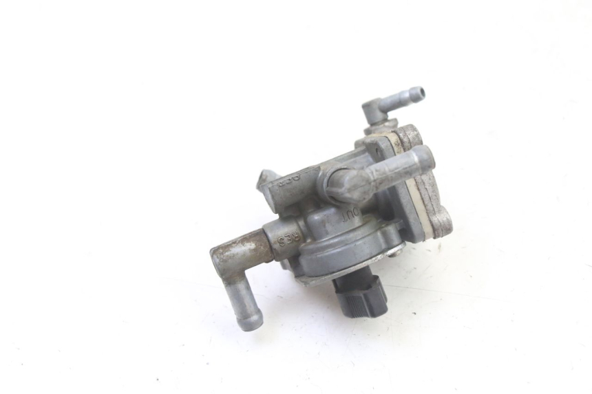 photo de FUEL TANK TAP SUZUKI GS GSE 500 (2001 - 2003) - Checked used part