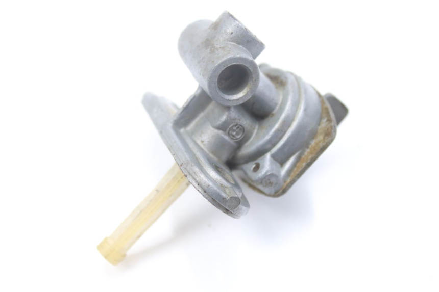 photo de FUEL TANK TAP KAWASAKI KX 250 (1994 - 1998) - Zoom on usage condition